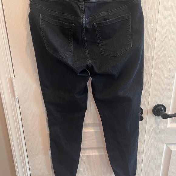 Torrid - Picture 3 of 4